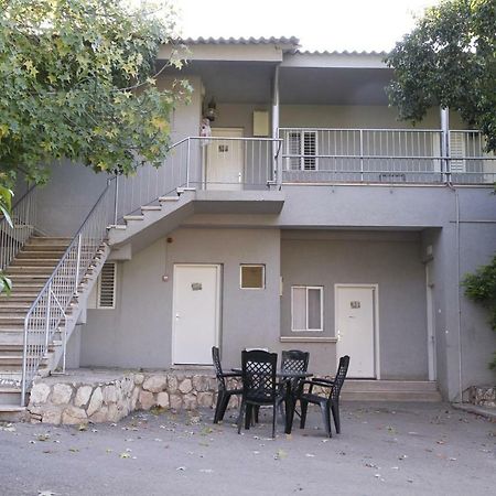 Kibbutz Beit Alfa Guest House Bet Alfa Екстер'єр фото